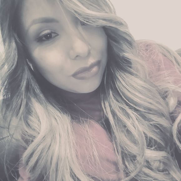 Meet your Posher, Meli - Picture 1 of 1